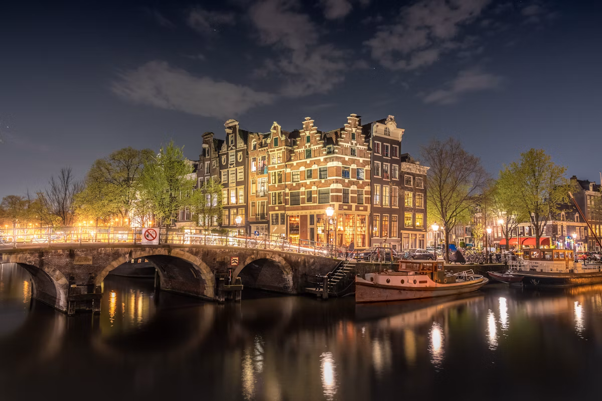 The Golden Age of Windmills & Canals | Amsterdam + Zaanse Schans + Diamond Legacy 1-Day Private Tour