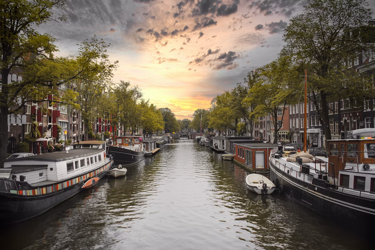 The Golden Age of Windmills & Canals | Amsterdam + Zaanse Schans + Diamond Legacy 1-Day Private Tour