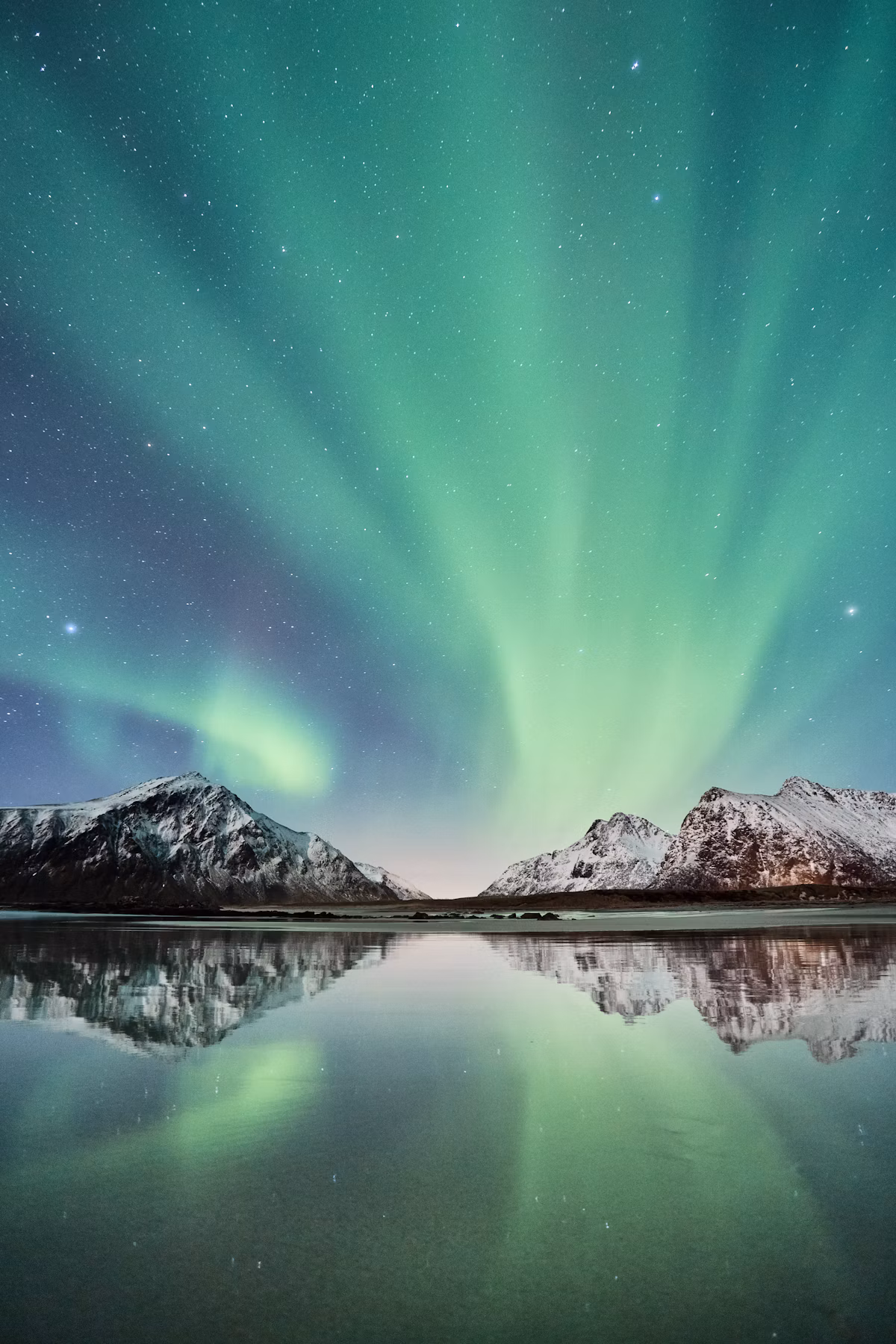 北欧四国极光破冰之旅 | 芬兰+瑞典+挪威+丹麦 极地漂浮+帝王蟹盛宴+雪地摩托猎极光 10日9晚私享游