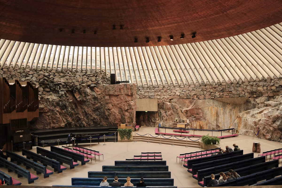 岩石教堂 (Temppeliaukio Church)